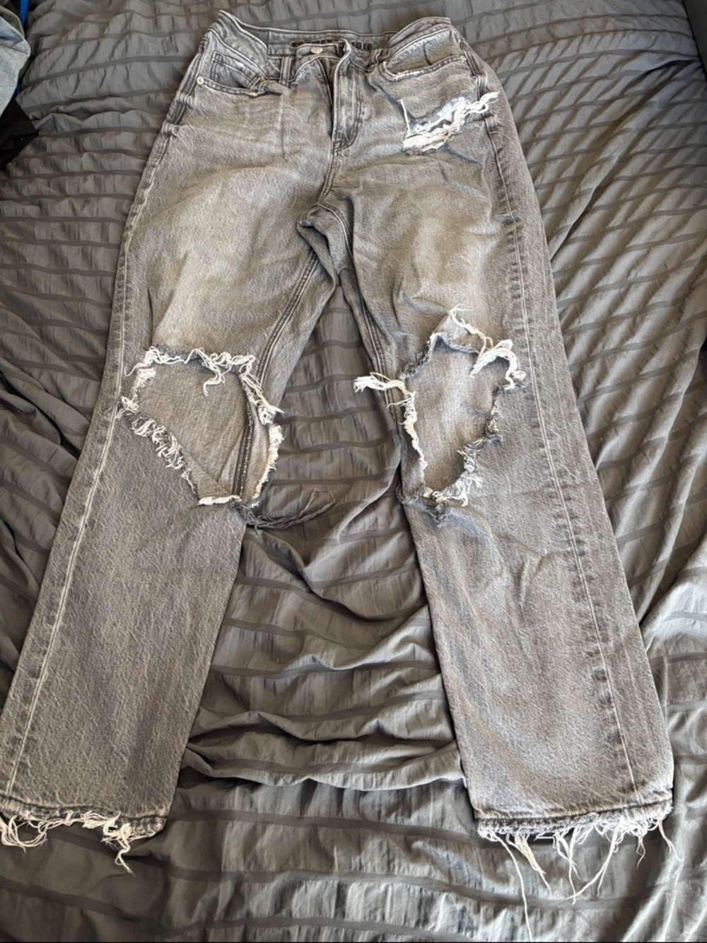 American Eagle Outfitters Gray Distressed Straight Leg Jeans